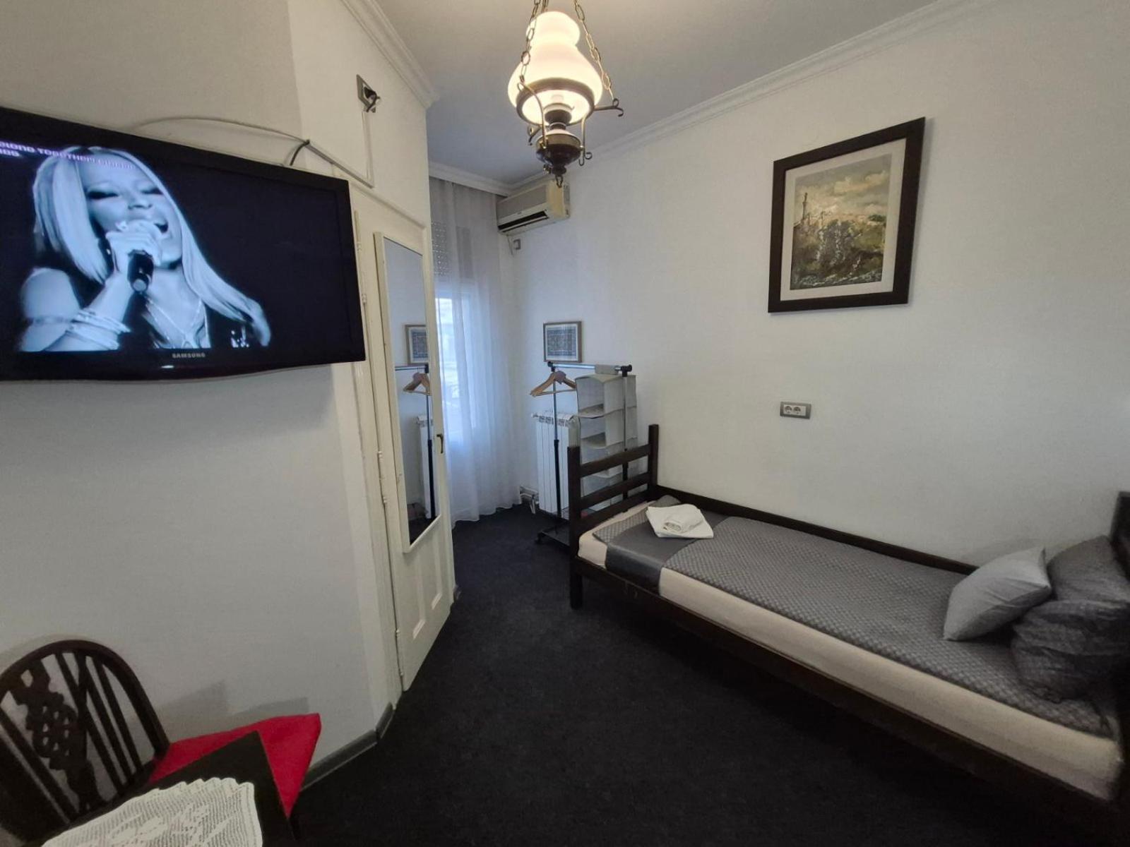 Authentic Belgrade Centre Apartments For Large Groups, Republic Square - Up To 47 People In 5 Apartments Номер фото