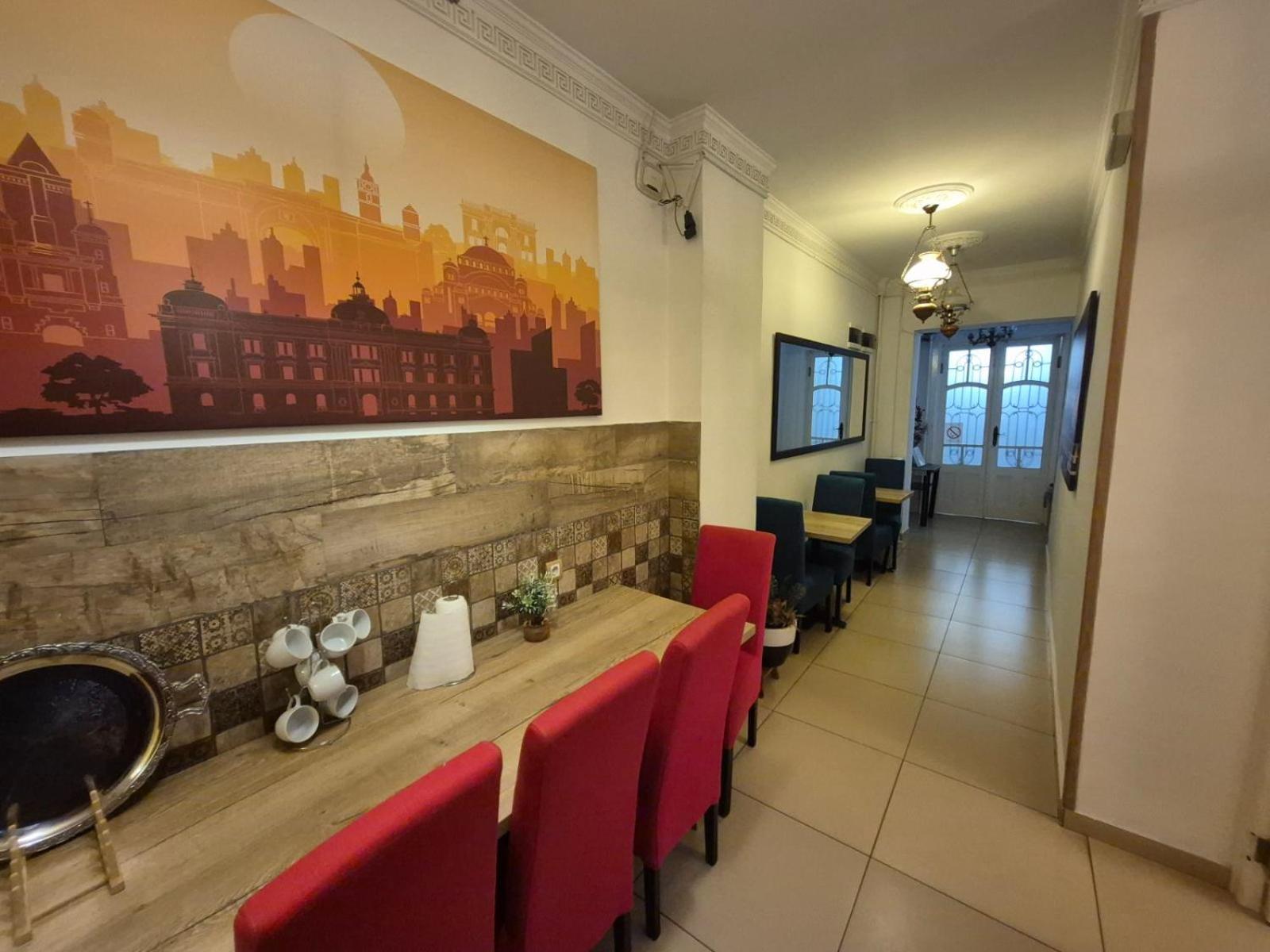 Authentic Belgrade Centre Apartments For Large Groups, Republic Square - Up To 47 People In 5 Apartments Номер фото