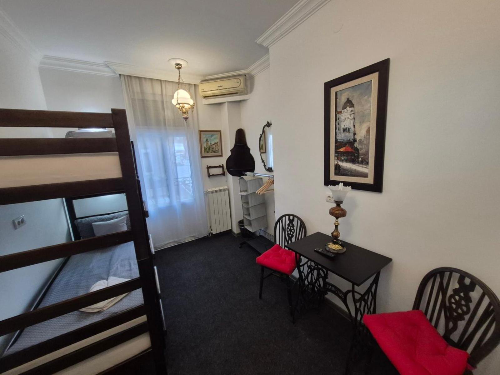 Authentic Belgrade Centre Apartments For Large Groups, Republic Square - Up To 47 People In 5 Apartments Номер фото