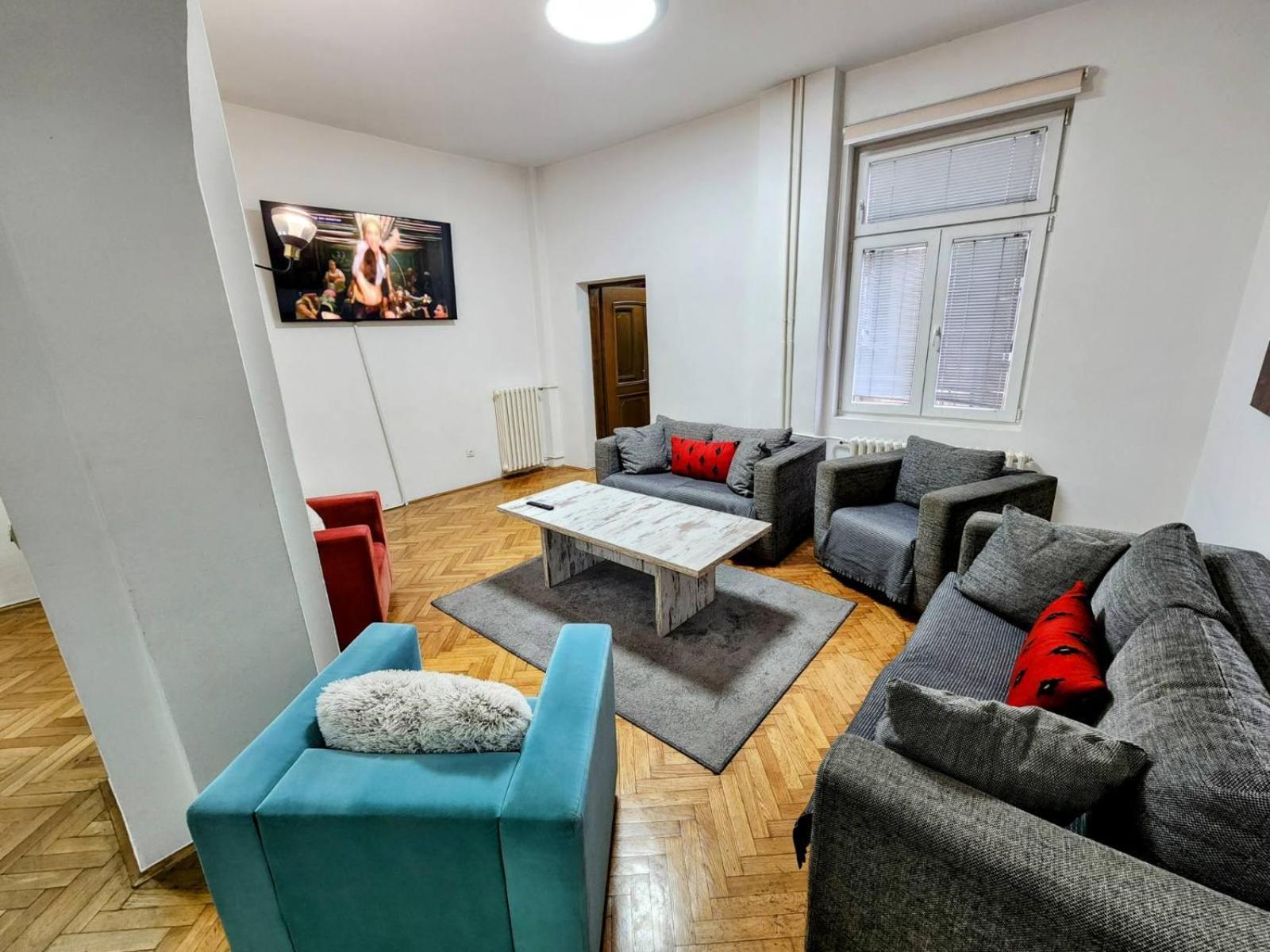 Authentic Belgrade Centre Apartments For Large Groups, Republic Square - Up To 47 People In 5 Apartments Номер фото